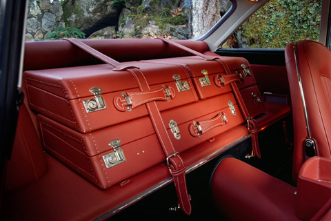Craft Ideas Vintage Suitcase on Some Remarkable Luggage For Classic And Vintage Automobiles Using The
