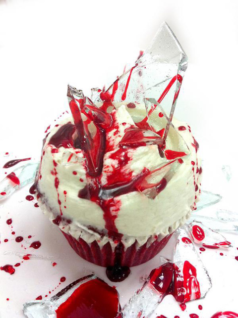 IMAGE(http://www.woohome.com/wp-content/uploads/2012/10/blood-Cupcakes.jpg)