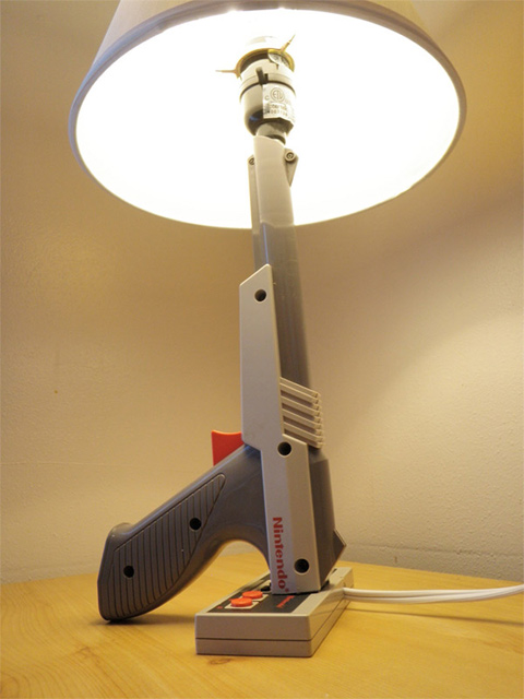 Nintendo-Controller-Lamp-2.jpg