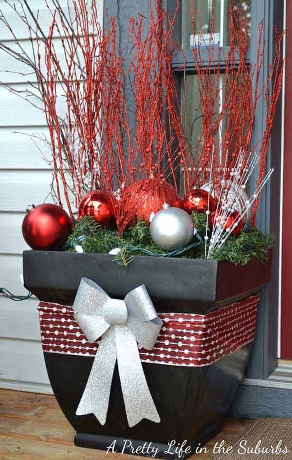 40 Cool DIY Decorating Ideas For Christmas Front Porch - Amazing DIY