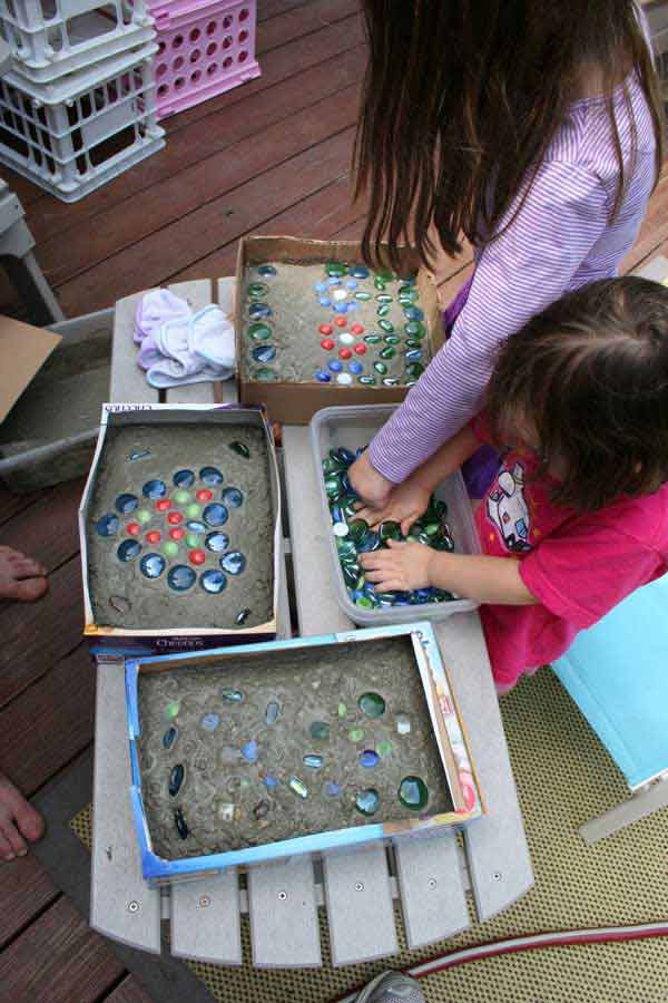stepping diy stones garden stone cool brighten walk homemade any cement concrete glass feet projects easy crafts own backyard yard
