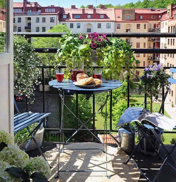 Small-Balcony-Garden-ideas-2