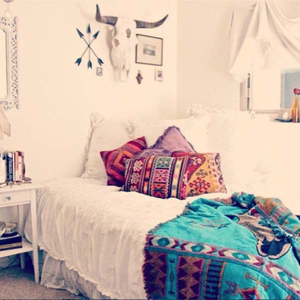 Preppy Bedroom Ideas Pictures to pin on Pinterest