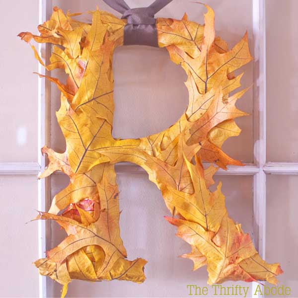 28 DIY Fall-Inspired Home Decorations With Leaves