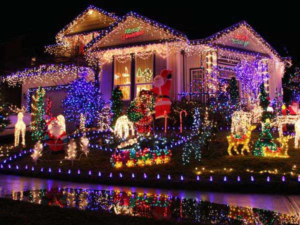 Outdoor-Christmas-Lighting-Decorations-6