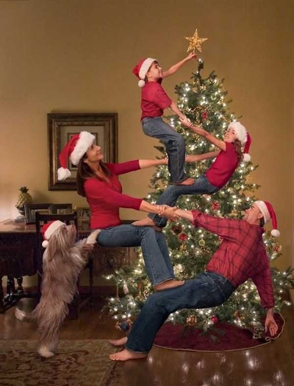 38-of-the-cutest-and-most-fun-family-photo-christmas-card-ideas