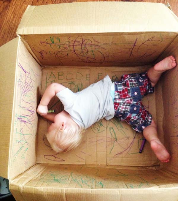 Slikovni rezultat za kid in a cardboard box