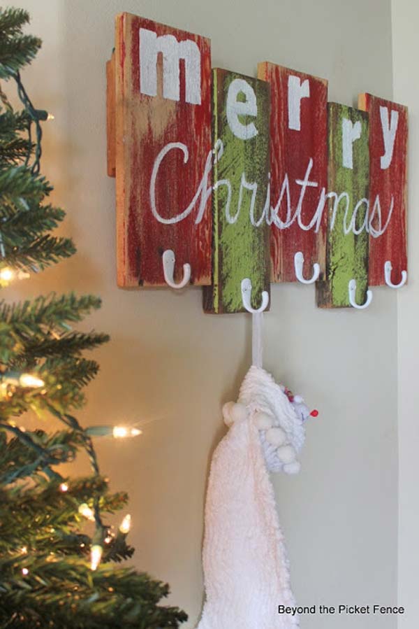 28 Ideas To Decorate Your Home With Recycled Wood This Christmas