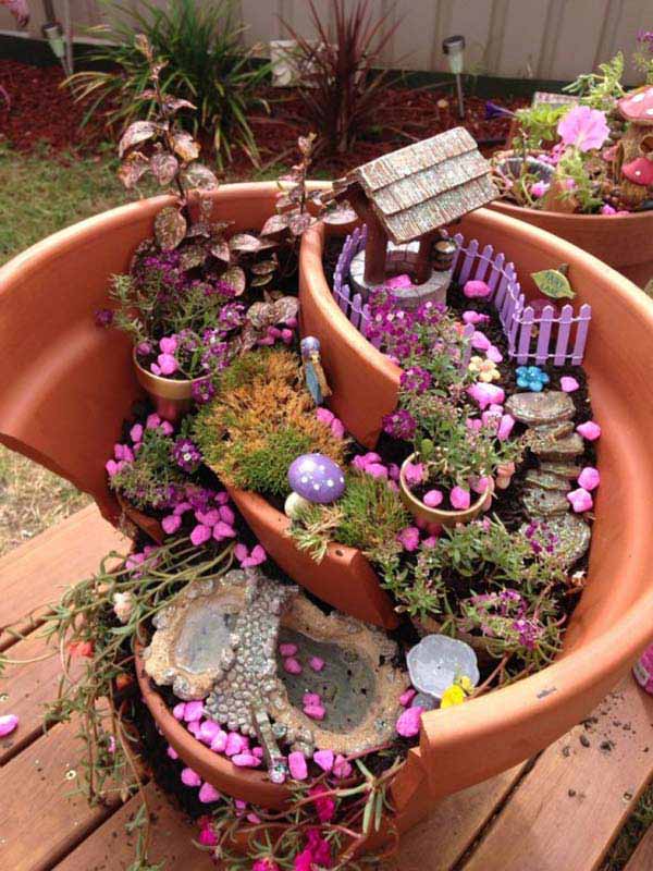 Stunning Ideas To Build A Fairy Tale Garden In A Broken Pot