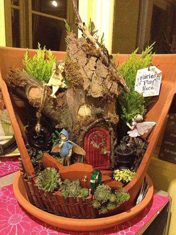 Stunning Ideas to Build a Fairy Tale Garden in a Broken Pot - Amazing