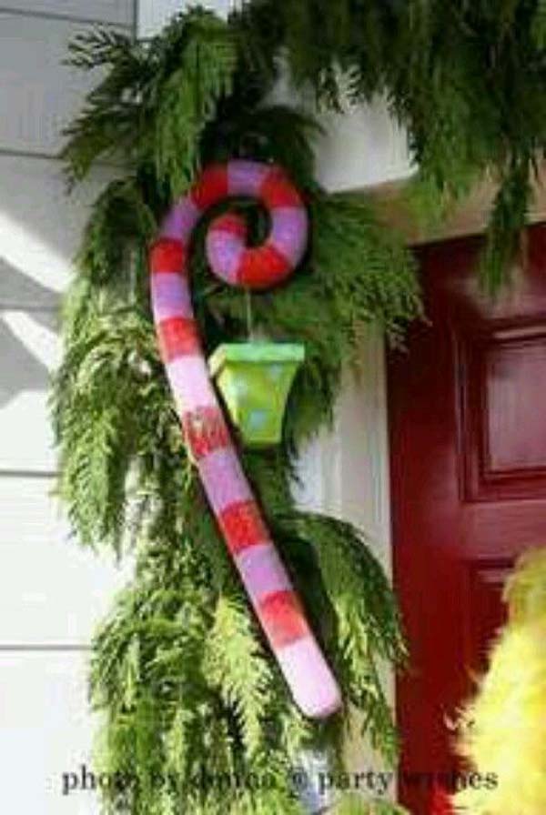 10 Exciting Christmas Decorations Created From Pool Noodles - Amazing