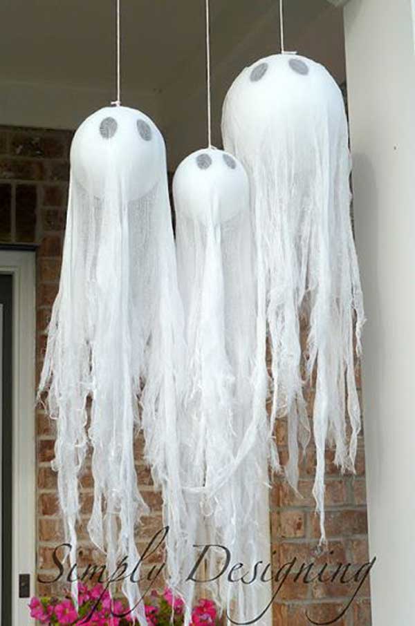 Diy-Halloween-items-With-Trash-Bags-1-2