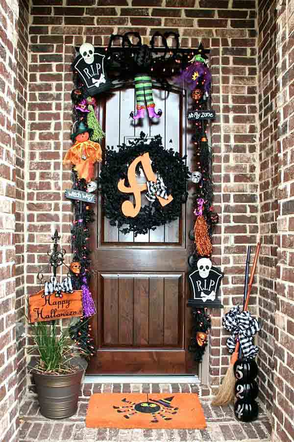 Halloween-porch-ideas-23