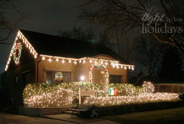 Top 46 Outdoor Christmas Lighting Ideas Illuminate The Holiday Spirit ...