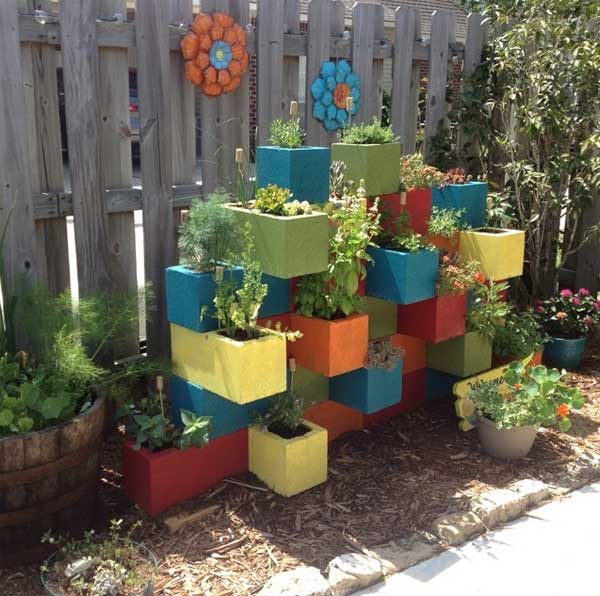 34 Easy and Cheap DIY Art Projects To Dress Up Your Garden - Amazing