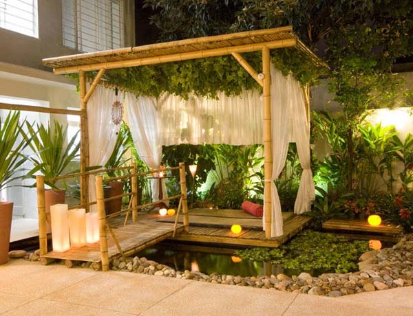 DIY-Backyard-Pergola-WooHome-15