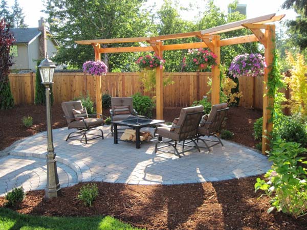 DIY-Backyard-Pergola-WooHome-24