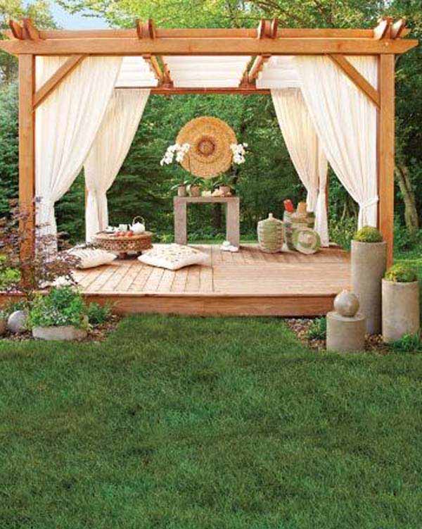 DIY-Backyard-Pergola-WooHome-3