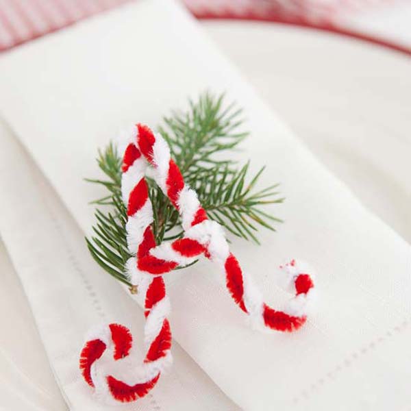 14-chenille-letter-on-a-napkin