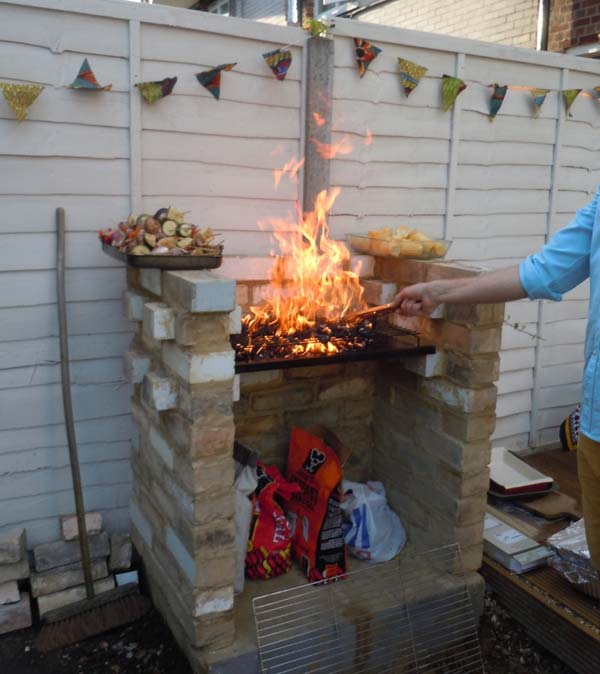 Cool DIY Backyard Brick Barbecue Ideas - Amazing DIY ...