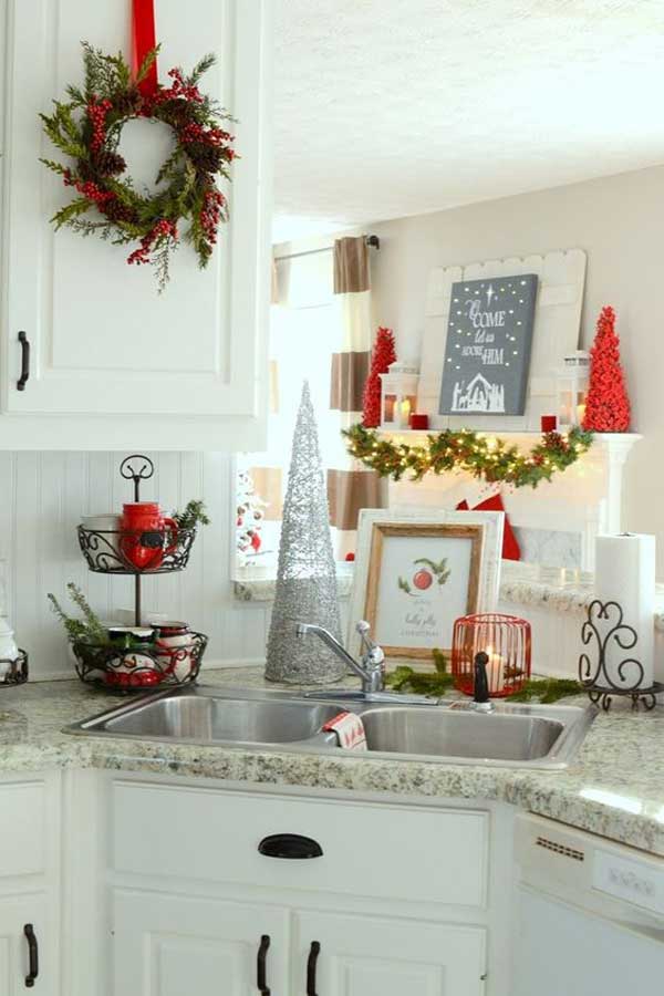 put-christmas-spirit-in-kitchen-15