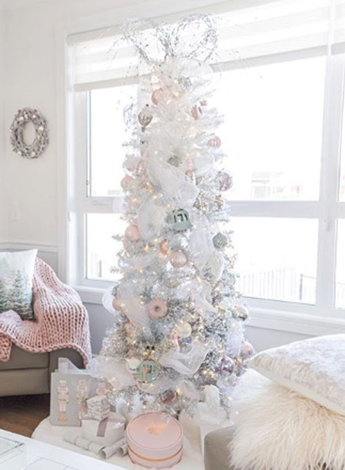 31 Pretty and Unique Christmas Tree Ideas Everyone Will Love - WooHome